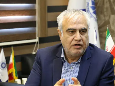تشکیل وزارت بازرگانی با اصل کوچک‌سازی دولت مغایرت قانونی دارد 