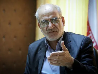 هیات نظارت در مورد ردصلاحیت مینو خالقی باید پاسخگو باشند
