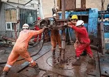 کارگران دکل‌های حفاری: کیفیت غذایمان فاجعه است