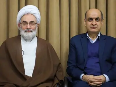  نماینده ولی فقیه در گیلان و استاندار استان، روز جمهوری اسلامی را تبریک گفتند