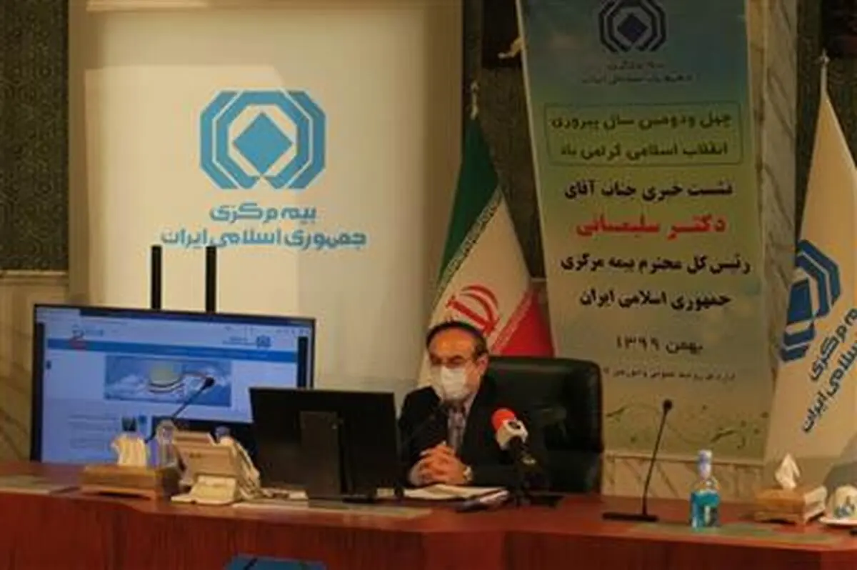 رایزنی برای کاهش عوارض مترتب بر صنعت بیمه را با جدیت دنبالمی‌کنیم