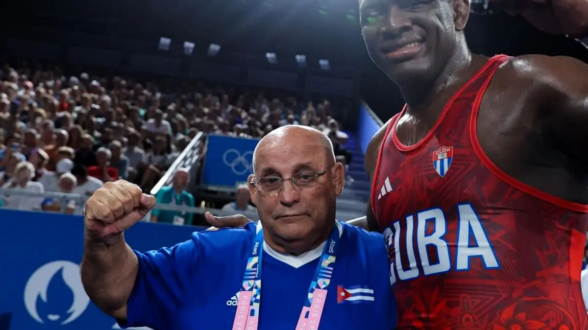 مربی مطرح کشتی برنده جایزه یک عمر دستاورد مربیگری شد