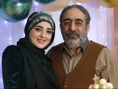 کلیپی از موتورسواری خانم مجری به همراه همسرش/فیلم
