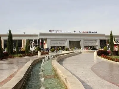 پرواز به سوی فرودگاه شهید دستغیب شیراز