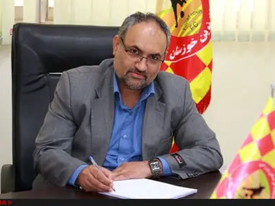 اژدری‌زاده: از شادی هواداران بخاطر بردهای فولاد خوشحالم