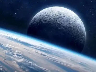 آیا انسان از سفر به ماه، جان سالم به در می‌برد؟