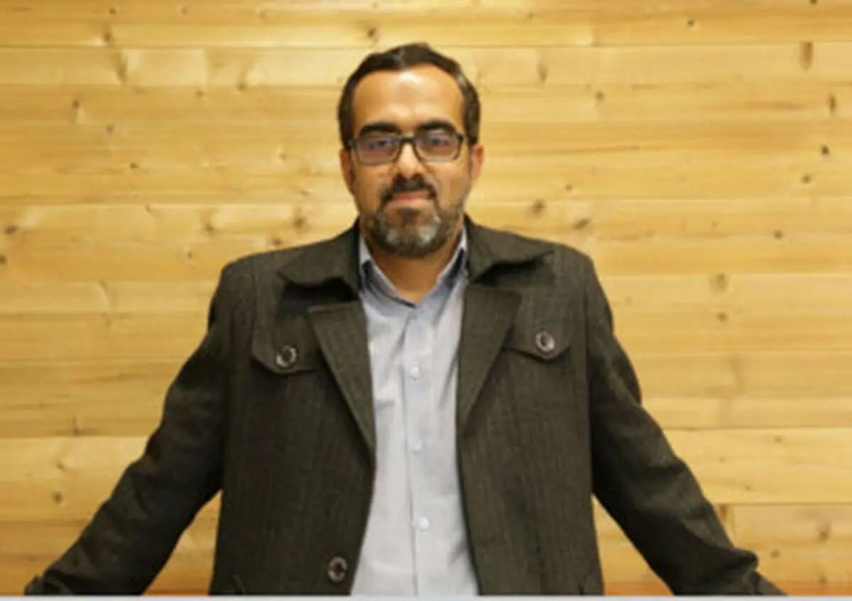 جمهوری اسلامی ایران تنها نظامی است که توانسته با آرمان‌های بلند پای مردم‌سالاری بایستد