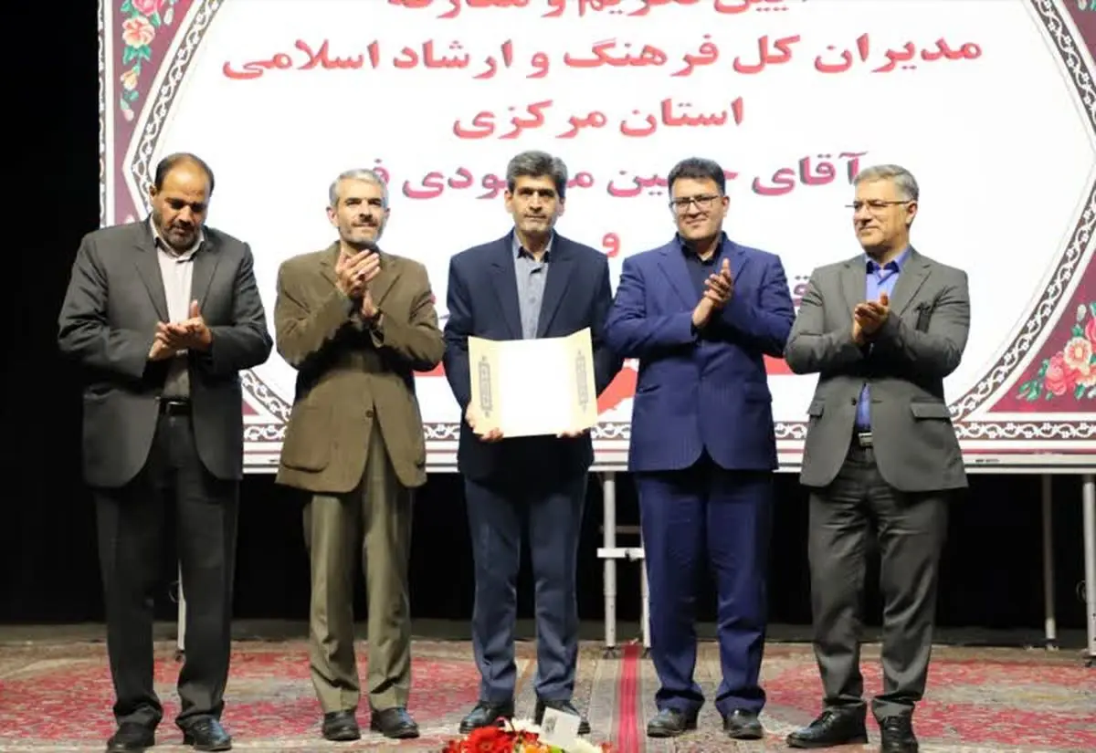 رونق اقتصادی و توسعه اقتصاد هنر از اولویتهای وزارت ارشاد است / توجه به مطالبه هنرمندان با هر نوع دید و گرایش سیاسی باید در اولویت قرار بگیرد