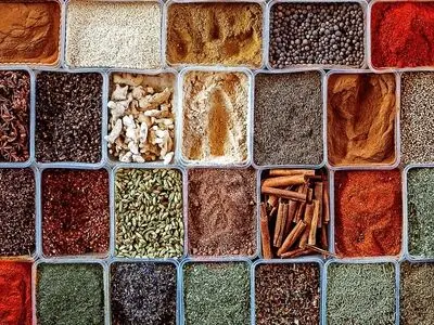 خرید ادویه مرغوب، راز خوشمزگی غذاها