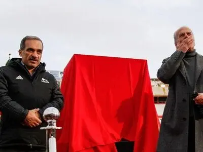 نشست مدیرعامل تراکتور با دنیزلی در پی نتایج ضعیف