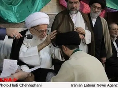 مراسم عمامه گزاری طلاب