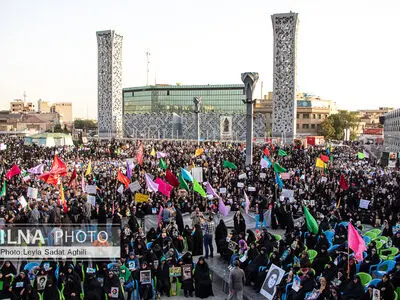 اجتماع بزرگ عفاف و حجاب در میدان امام حسین(ع)