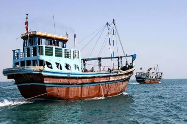۲ صیاد بندر جاسک در آب‌های دریای عمان نجات یافتند