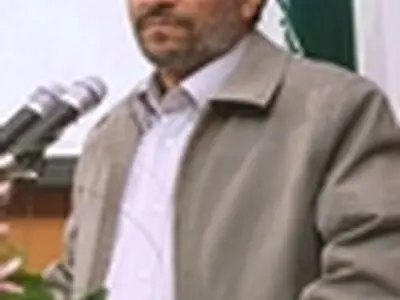 سخنرانی احمدی‌نژاد در مسجدجامع‌المهدی ری آغاز شد