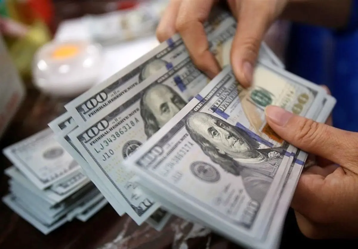 قیمت دلار و یورو در مرکز مبادله ایران؛ شنبه ۸ اردیبهشت