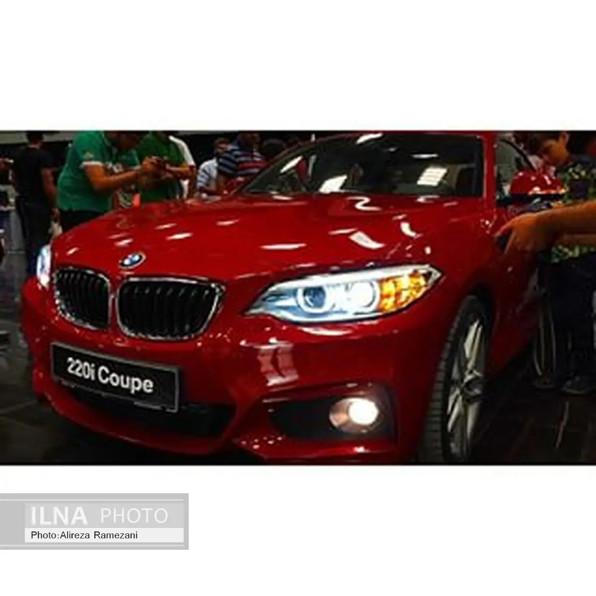 اخذ استاندارد برای خودروهای وارداتی زمان بر است /احیای BMW 2002