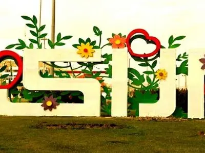 نصب 170 المان نوروزی برای رمضان و استقبال از بهار در شهر اراک