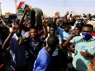 Sudan’s PM Hamdok under house arrest, ministers detained