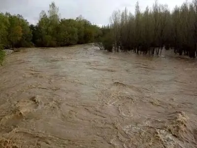 خسارت سیلاب به مزارع و باغات بخش قره‌آغاج در شهرستان انگوت