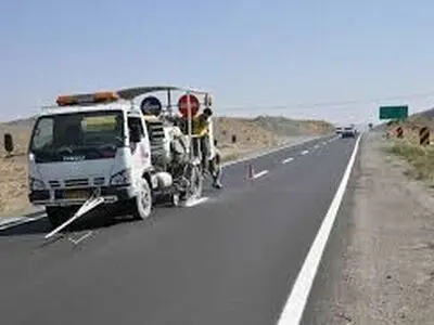 اجرای 430 کیلومتر خط کشی در جاده‌های همدان