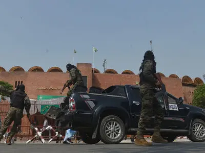 کشته شدن دو فرمانده طالبان در درگیری با ارتش پاکستان