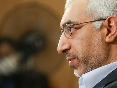وام میلیاردی با سود ۴ درصدی مدیران بورس قطعا تخلف است/ از شرایط جابجایی دولت استفاده کردند  