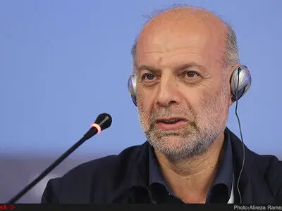 خصوصی‌سازی و جهانی‌سازی ابزار تجاوز به حقوق کارگران شده است