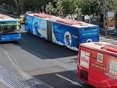 ادامه چالش‌های رانندگان بخش خصوصی اتوبوسرانی با تبلیغات بدنه و پاسخ مدیرعامل  