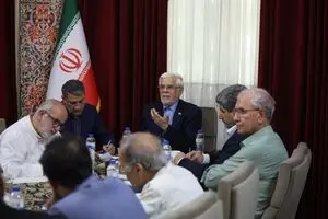 نشست معاون اول رئیس‌جمهور با جامعه‌شناسان؛ تأکید بر نقش دانشگاه‌ها و بازسازی اعتماد عمومی