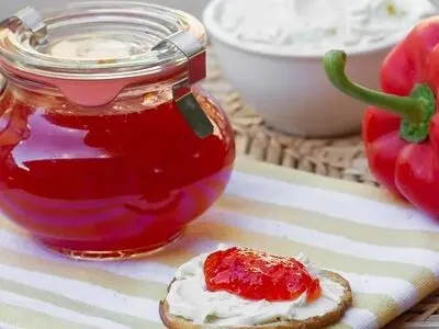 دستور تهیه مربای فلفل دلمه ای