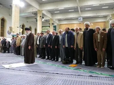 دیدار شاعران و اساتید ادبیات فارسی با رهبر انقلاب