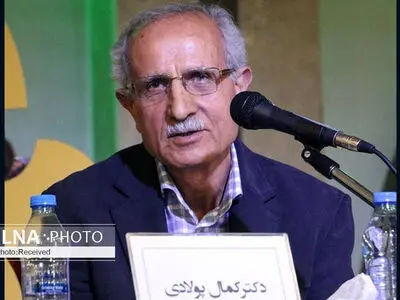 تنازعِ فیلسوف و سیاستمدار چه موقع رخ می‌دهد؟/ مشروعیت مورد نظر فیلسوفان همواره دموکراتیک و عقلانی نیست/ هیچ پژوهش و دانشی فارغ از مضمونِ ایدئولوژیک نیست 