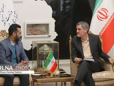 گفت و گو و نشست صمیمی استاندار فارس با سرپرست خبرگزاری ایلنا استان فارس