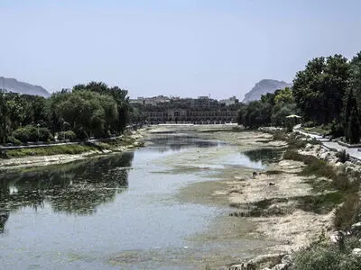 

تأمین آب باغ‌های کشاورزی غرب استان اصفهان در تابستان