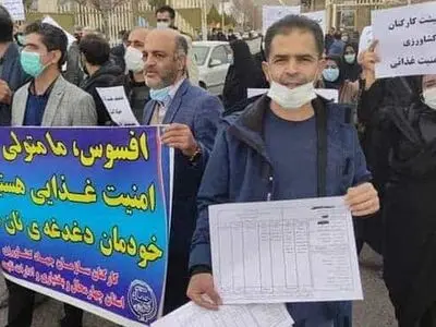 میانگین بالای حقوق برخی دستگاه‌ها کژتابی دارد/ مشکلات معیشتی کارکنان در آمار سازمان اداری و استخدامی جلوه نمی‌کند