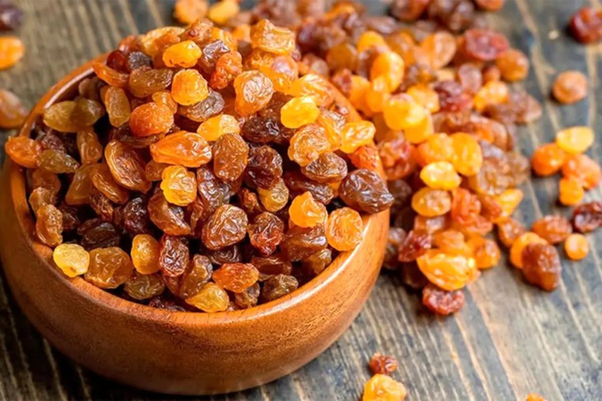 Experience a Sweet Flavor and Lasting Quality with Tida Saffron Raisins