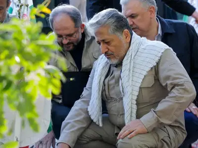 بازدید رئیس دانشگاه آزاد اسلامی از روند برگزاری اردوهای راهیان نور