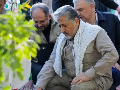 بازدید رئیس دانشگاه آزاد اسلامی از روند برگزاری اردوهای راهیان نور
