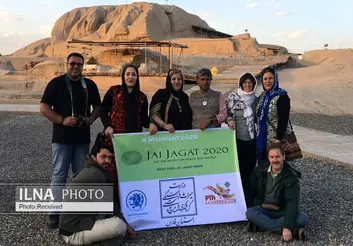 مردم ایران خارق‌العاده هستند و همیشه لبخند می‌زنند/ سعی داریم همه با هم دنیای بهتری را بسازیم+فیلم