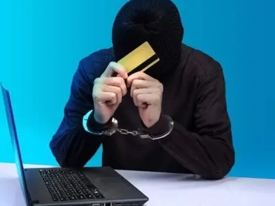 پلیس فتا فراجا از شناسایی و انهدام سه باند کلاهبردار اسکیمری خبر داد

