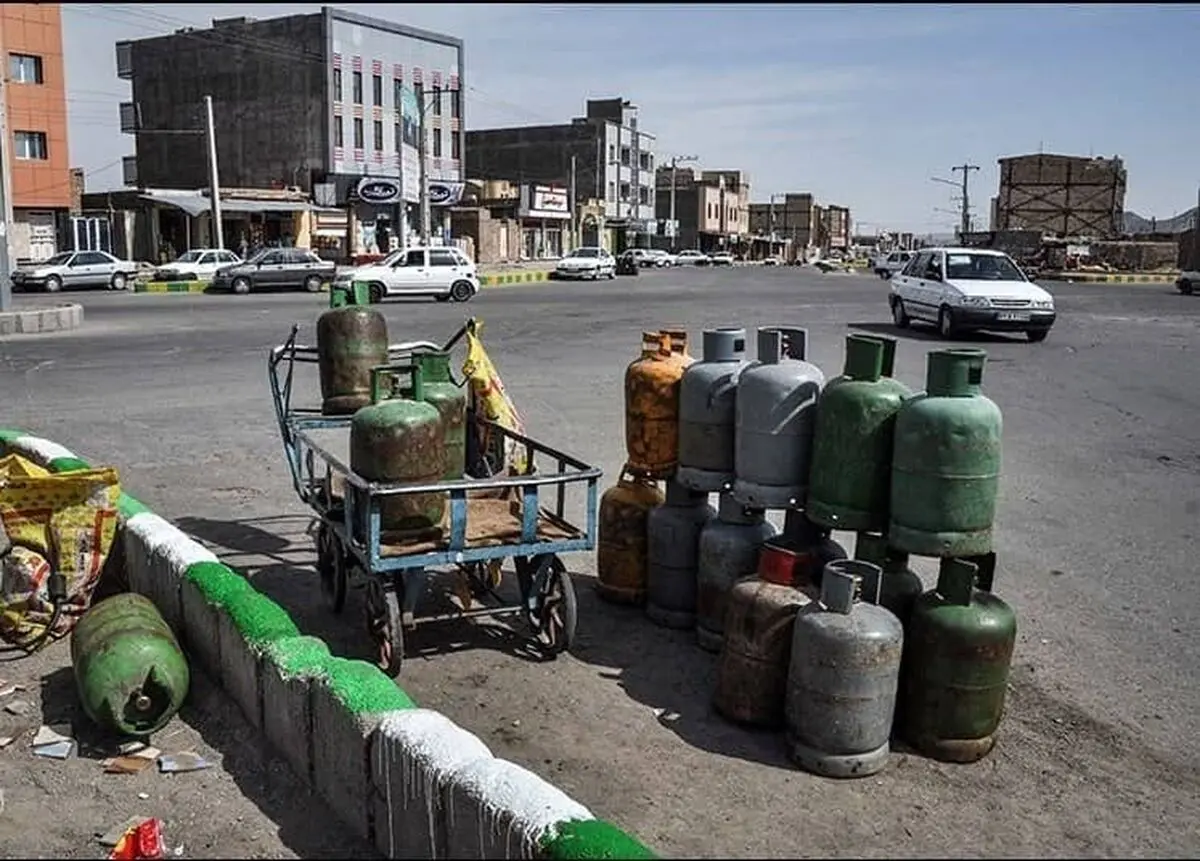 آتش سوزی ترانس برق پس از انفجار چندین کپسول گاز در باغملک/ حادثه تلفات جانی نداشت