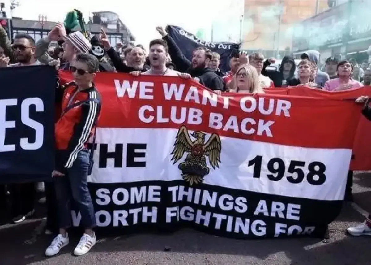 راه‌پیمایی اعتراضی هواداران منچستریونایتد علیه مالکان