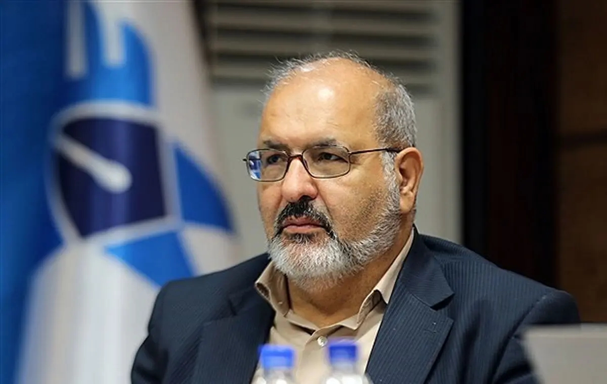 دانشگاه آزاد اسلامی نیروی مازاد ندارد