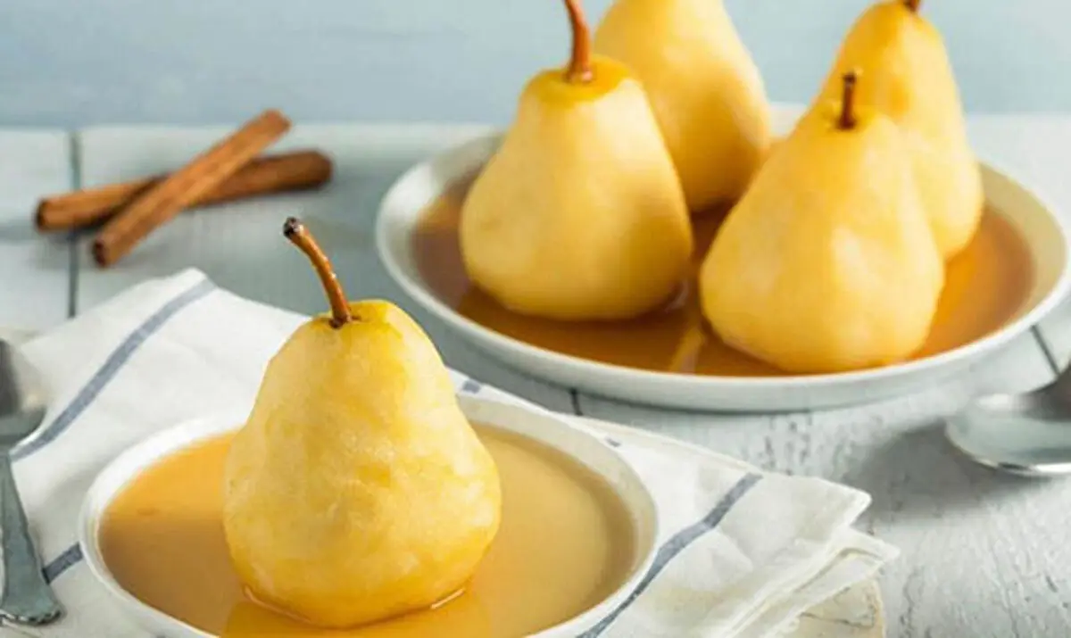 طرز تهیه کمپوت گلابی و راز خوشمزه شدن آن 