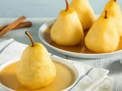 طرز تهیه کمپوت گلابی و راز خوشمزه شدن آن 