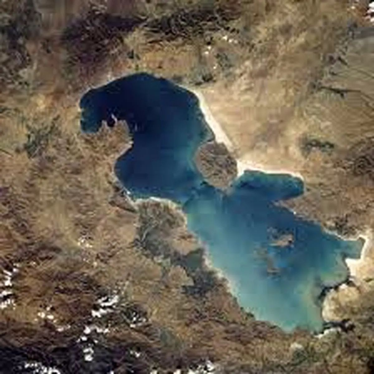احیای دریاچه ارومیه در شرایط اما و اگر / انتقال آب از ارس در دستور کار است