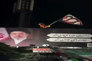 پاکبانی که تلاش می‌کرد پرچم ایران را بالای بالا نگه دارد + فیلم