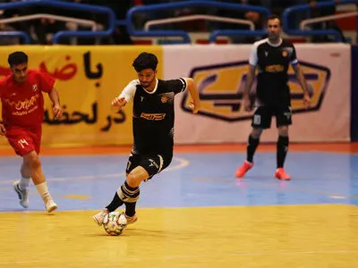 قرارداد دو بازیکن فوتسال کراپ الوند تمدید شد