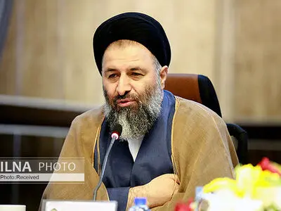 تشریح اقدامات روحانیون در کلانتری‌ها؛ از رصد کارکنان تا شناسایی خانواده‌های بی‌بضاعت در محلات/ رفتار ماموران باید مبتنی بر موازین شرعی باشد
