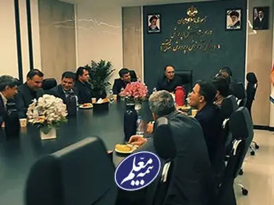 دیدار مدیرعامل بیمه معلم با مدیرکل آموزش‌وپرورش استان قم
